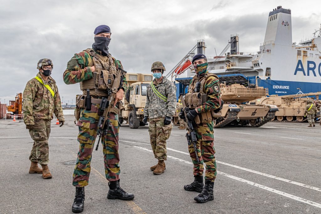 ② Ration de combat armée française et belge ont one one-one — Objets  militaires